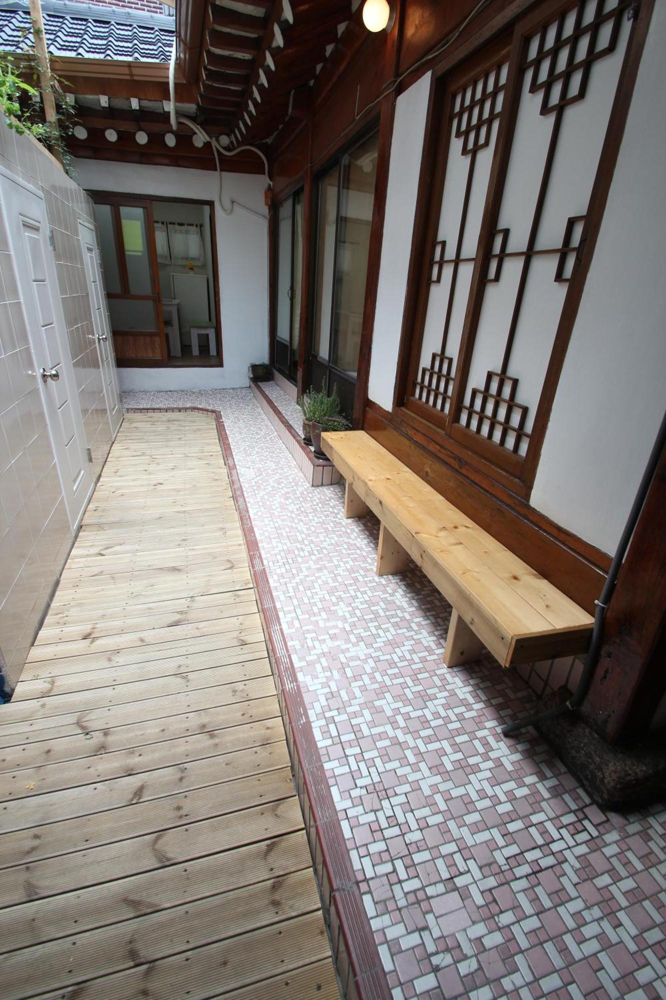 סיאול Icos Guesthouse 1 - Female Only מראה חיצוני תמונה